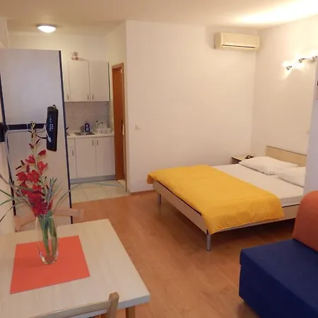 Rica Appartement *