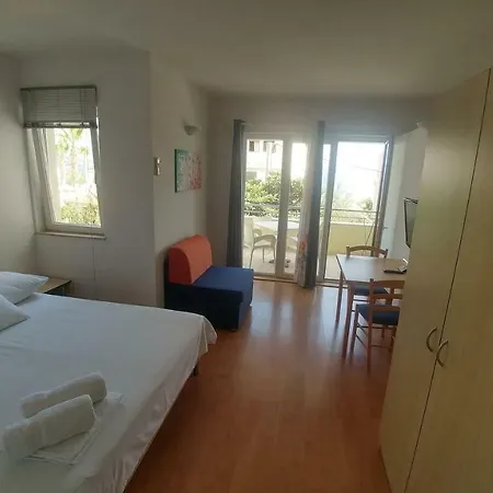 Rica شقة أوميس